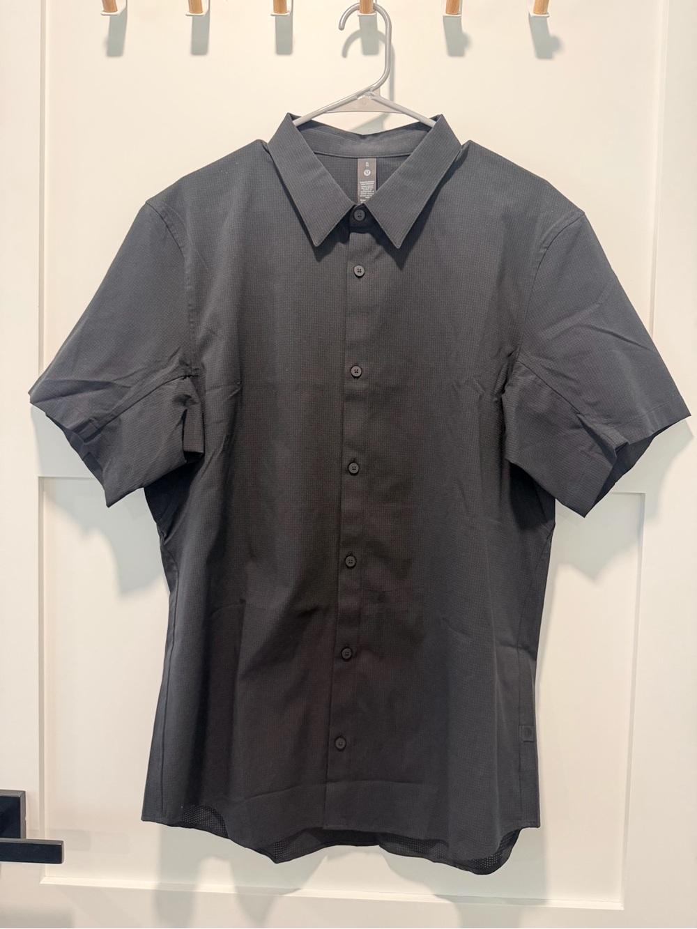 lululemon athletica Men's Short-Sleeve Button-Down Shirt - Black